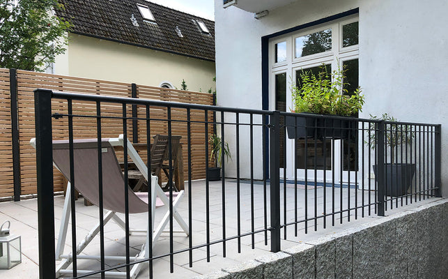 Terrassenzaun: praktische Abgrenzung für mehr Privatsphäre