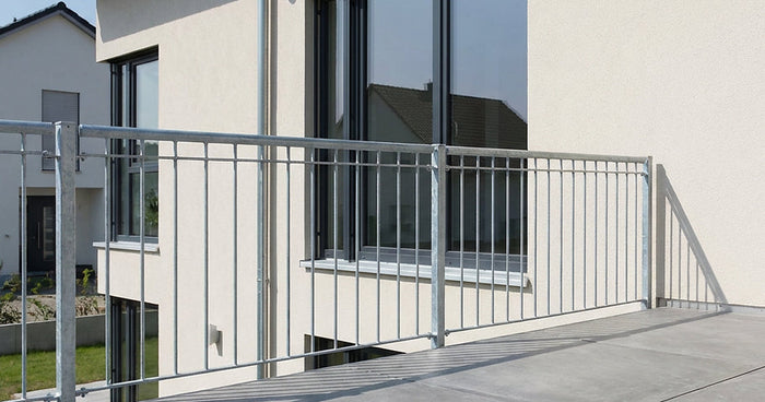 Balkon kindersicher machen: Die wichtigsten Maßnahmen, um Ihre Kinder zu schützen