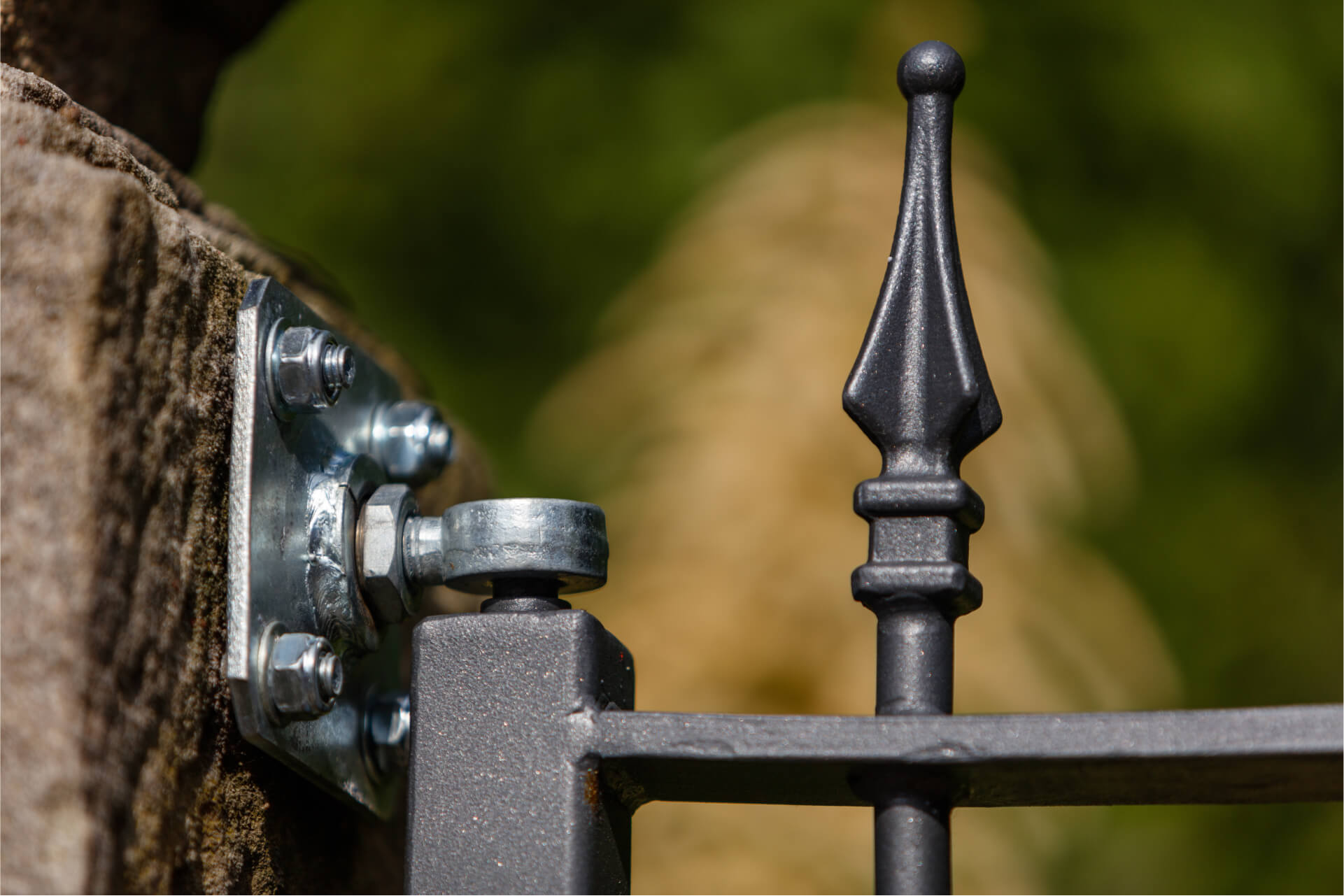 Gartentor Lugano Montage | pulverbeschichtet anthrazit