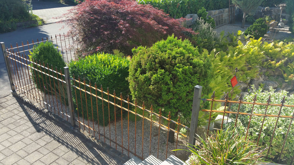 Zaun Pino um einen Garten herum | Unbeschichtet